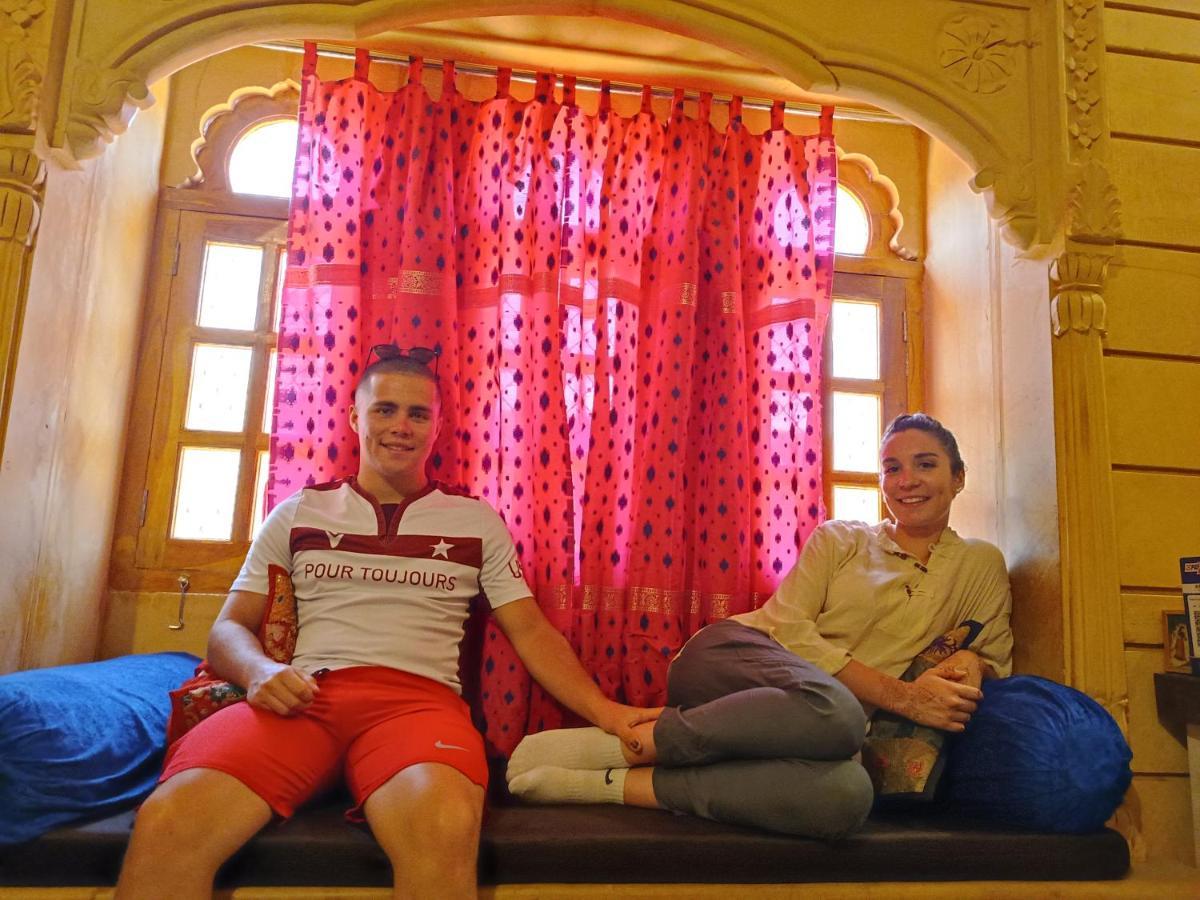 Hotel Relax Inn Джайсалмер Экстерьер фото