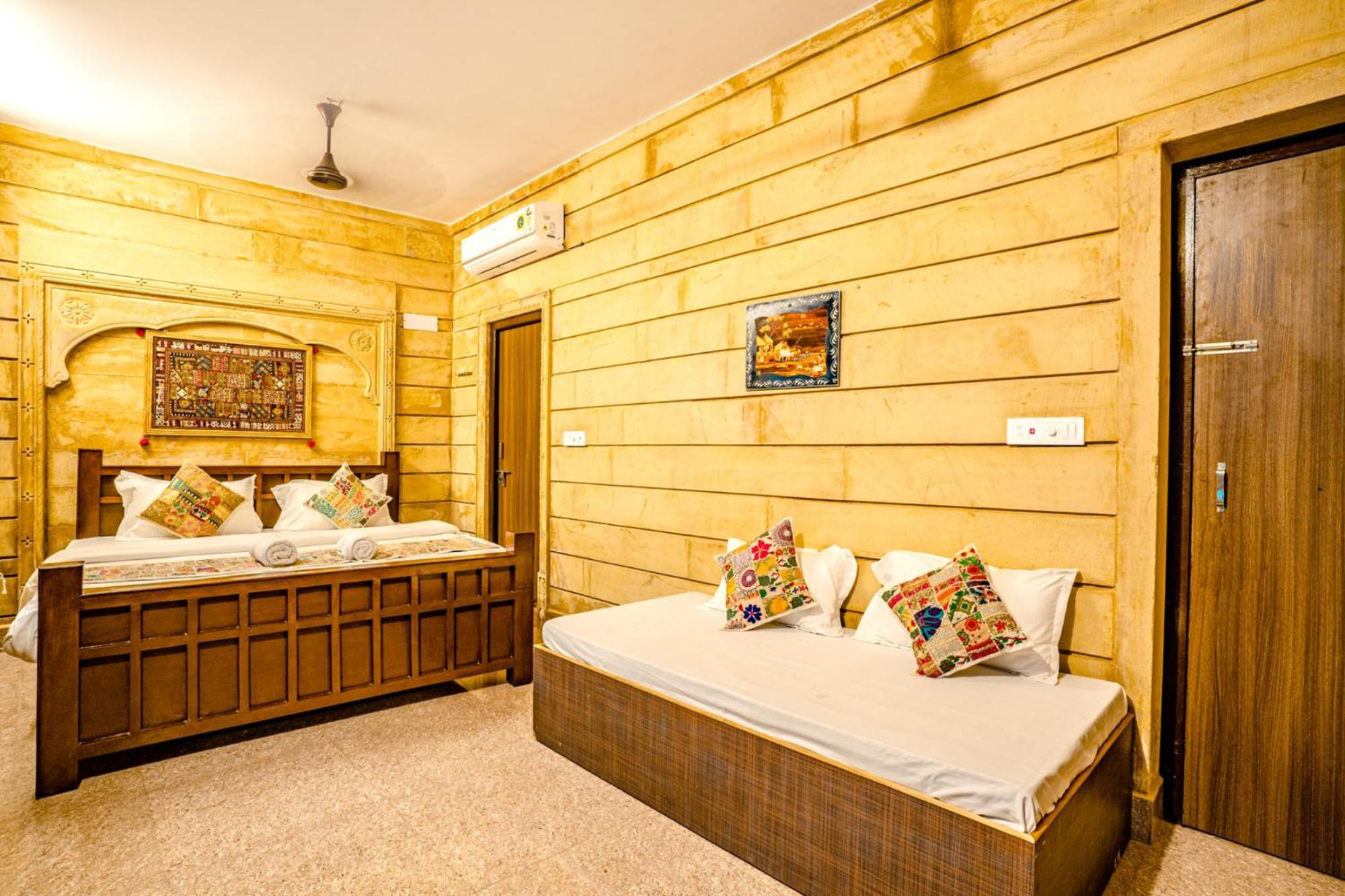 Hotel Relax Inn Джайсалмер Экстерьер фото