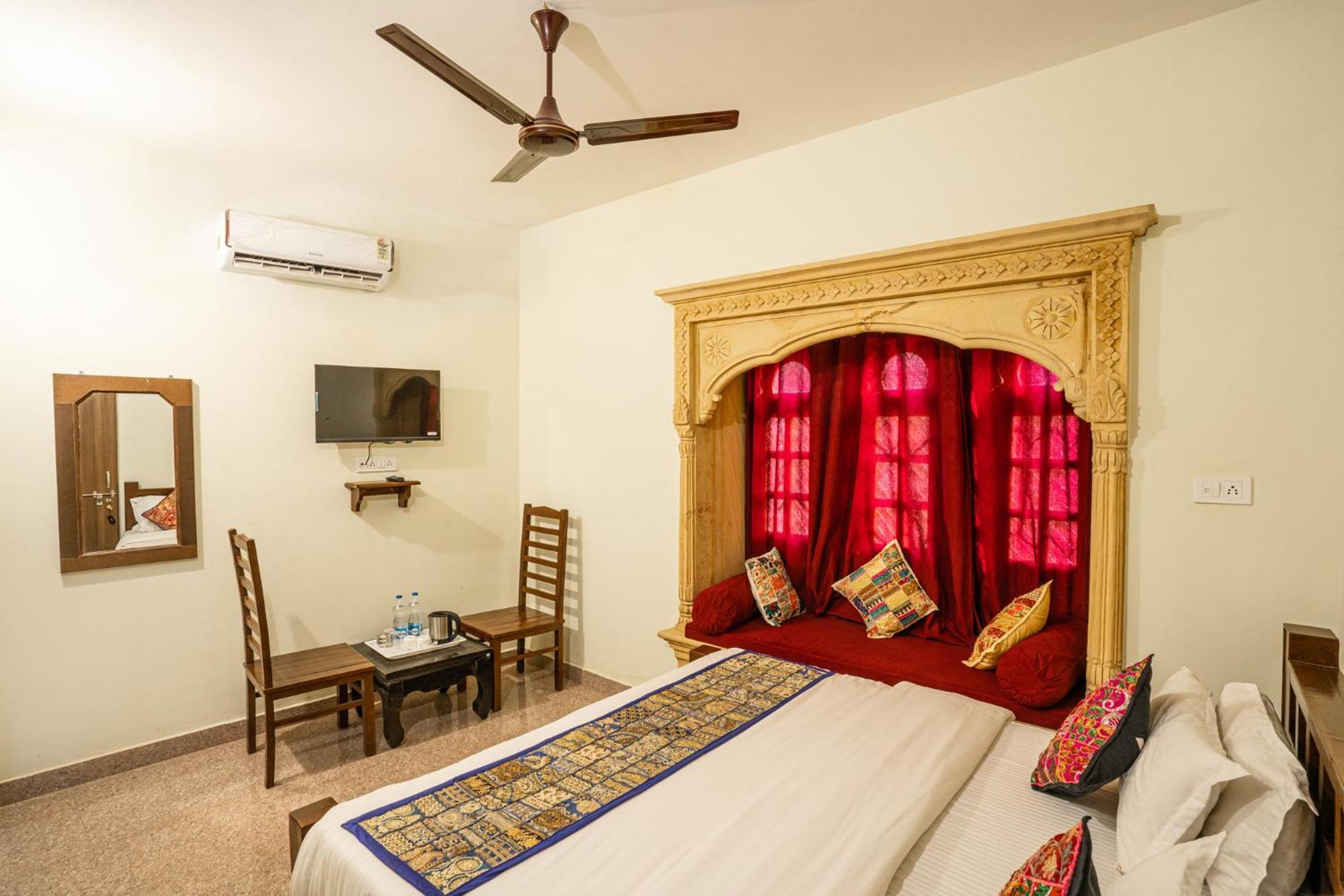 Hotel Relax Inn Джайсалмер Экстерьер фото