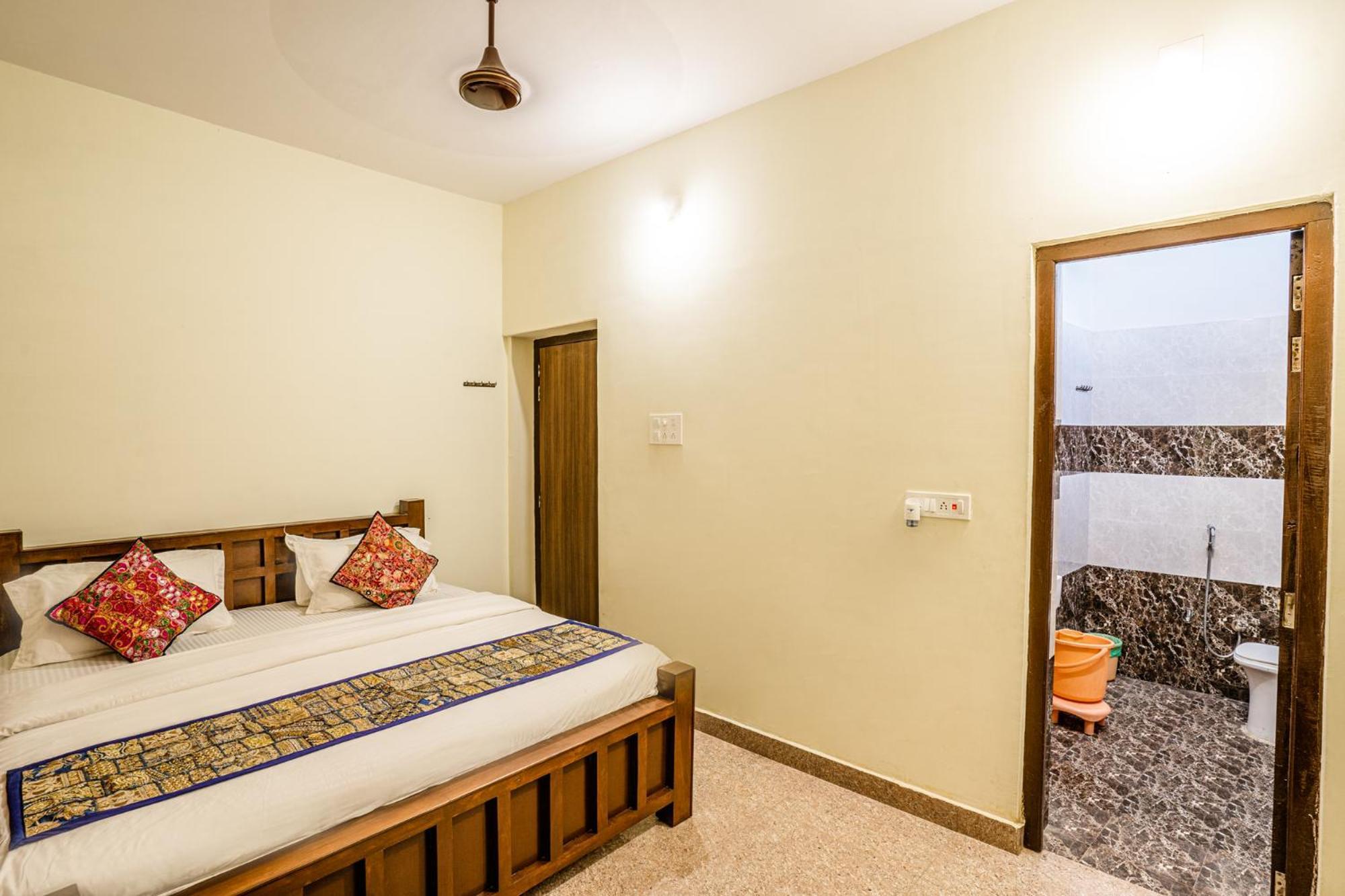 Hotel Relax Inn Джайсалмер Экстерьер фото